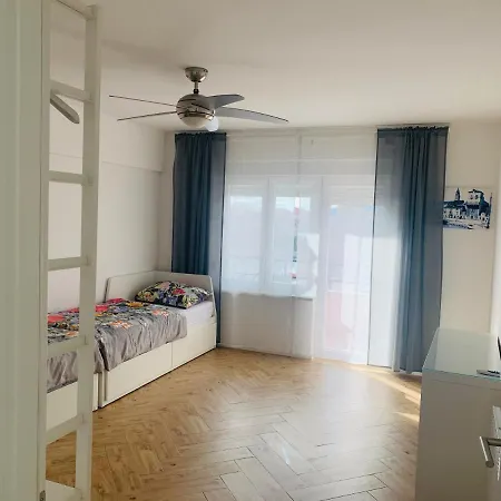 公寓 Penthouse Ivy 特罗吉尔