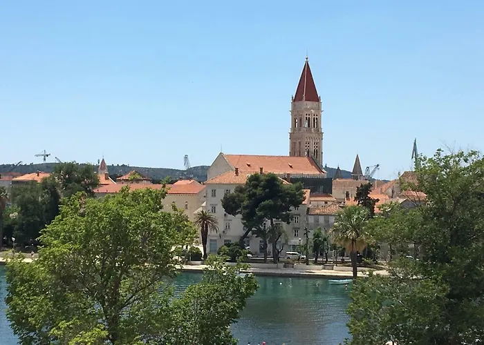 Penthouse Ivy Apartmán